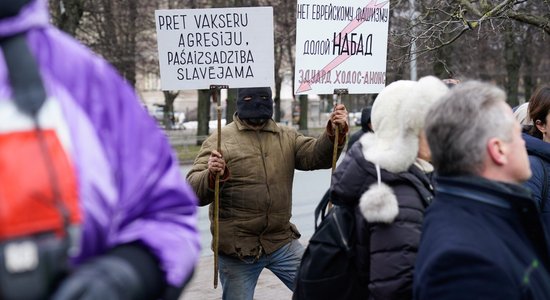 Policija pārbaudīs iespējamos Covid-19 noteikumu pārkāpumus Astras pieminekļa atklāšanā