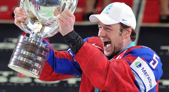 Krievijas hokejisti atgūst pasaules čempionu titulu