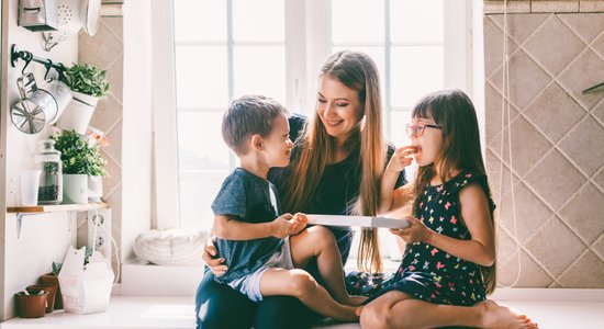 10 svarīgi tikumi, kas palīdz bērniem būt laipniem