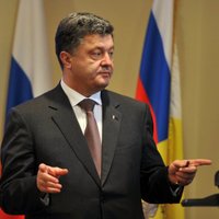 Порошенко разорвал договор с Россией о транзите военных в Молдову