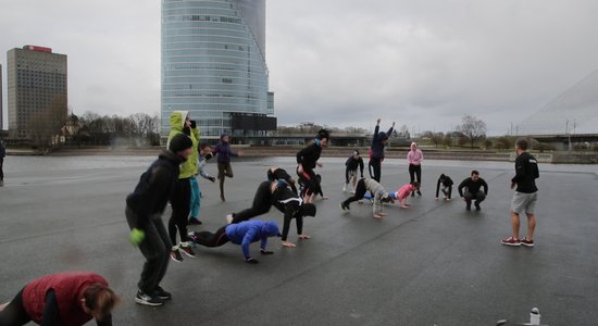 Foto: Izturīgie un drosmīgie sāk gatavoties šāgada 'Stipro skrējienam'