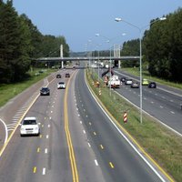 Valsts autoceļu būvdarbu kvalitāte ir uzlabojusies, uzskata puse iedzīvotāju