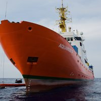 Migrantu glābējkuģi 'Aquarius' apsūdz bīstamu atkritumu izgāšanā