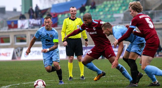 Futbola klubi 'Jelgava' un 'Valmiera' veic spēlētāju rokādi
