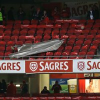 Izglābjot līdzjutējus no traģēdijas, Portugālē atceļ futbola spēli