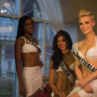 ФОТО: Участницы Miss Universe позируют в бикини