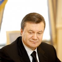 Янукович: украинская экономика больна