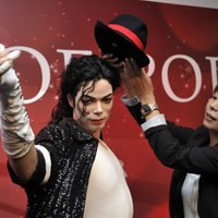 Tiso muzejos paliks Džeksona statujas; Vestendā turpinās skanēt mūzikls 'Thriller – Live'