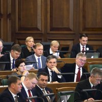 Saeima saglabā valsts amatpersonas statusu maksātnespējas administratoriem