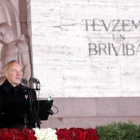 Prezidents: ar vienreizēju pabalstu latviešus mājup no ārvalstīm neatvilinās