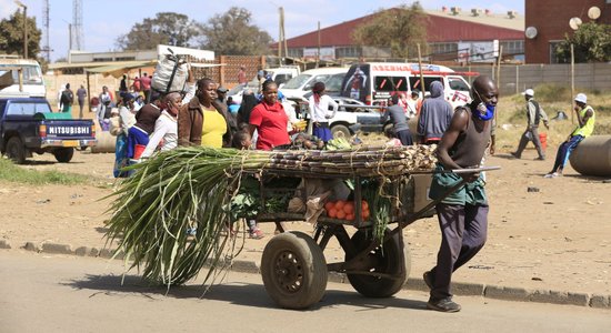 Zimbabvē degvielas cenas pieaug par 150%