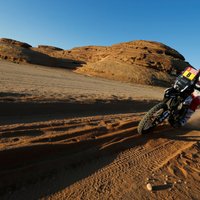 Dakaras rallijreida posmā iet bojā portugāļu motosportists Gonsālvešs