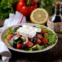 Mērce grieķu salātiem ar balzamiko