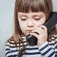 Uz bērnu Uzticības tālruni aicina zvanīt arī pedagogus un vecākus