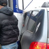 ФОТО: Авария в центре Риги - VW Tuareg столкнулся с трамваем 7-го маршрута