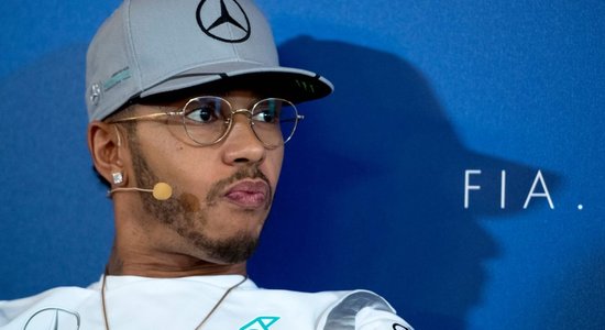 Hamiltons nav pārsteigts par Rosberga lēmumu beigt F-1 karjeru