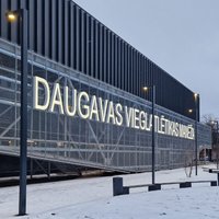 Foto: Ekspluatācijā nodota Daugavas stadiona vieglatlētikas manēža