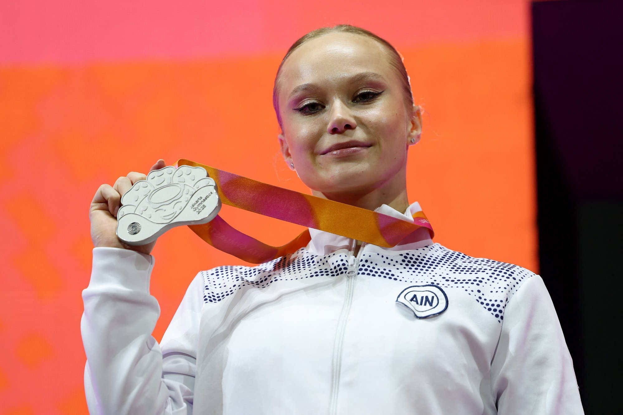 Russian Gymnast Wins World Title Amid Ukraine War Controversy