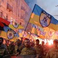 Командир полка "Азов" потребовал создать украинское ядерное оружие