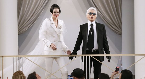 ФОТО: Показ Chanel прошел в декорациях роскошного казино и поразил своим шиком