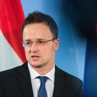 Венгрия планирует отгородиться от Сербии стеной
