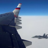 Igaunijas gaisa telpu pārkāpušas Krievijas lidmašīnas - iespējams, arī Putina reiss