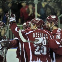 Rīgas 'Dinamo' ar 'asiņainu' uzvaru pār SKA noslēdz KHL sezonu