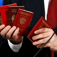 Plāni Krievijas pases dalīt agrākās impērijas iedzīvotājiem apdraud kaimiņvalstis