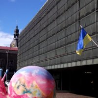 ВИДЕО: Почему флаг Украины висел на бывшем здании Музея оккупации Латвии?