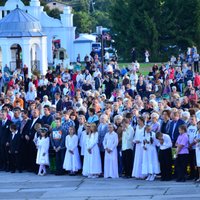 Aglonas svētkos piedalījušies ap 100 000 cilvēku; svinētāju skaits nedaudz sarucis