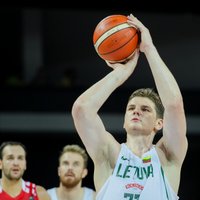 Lietuvas basketbola izlase pirms mača ar Latviju sagrauj Rumāniju