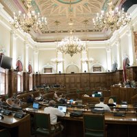 Saeima vērtēs divus likumprojektus par kadastrālo vērtību iesaldēšanu