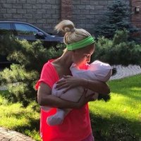 ФОТО: Лера Кудрявцева показала новорожденную дочь