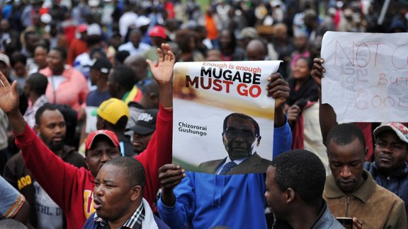 Protesti Zimbabvē pret Mugabi - 1