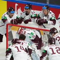 Latvijai IIHF spēka rangā 11. vieta un piebilde: 'Par godu un prieku? Uff...'