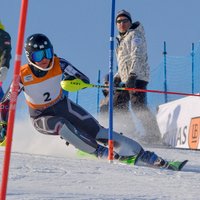 Kalnu slēpotājai Gasūnai pietrūkst nepilna pussekunde līdz iekļūšanai PK sacensību otrajā braucienā