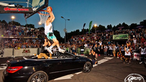 Basketbola "slam dunk" konkurss "Sprite Kings of Air" - 132