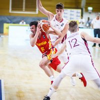 Latvijas U-20 basketbolisti Eiropas čempionāta mačā kapitulē vienaudžiem no Spānijas