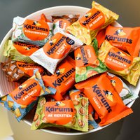 Латвийский производитель отвоевал исключительное право на оранжевый цвет для сырков Kārums