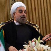 Президент Ирана анонсировал снятие всех санкций и разрешение обогащать уран
