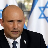 Izraēlas koalīcijai ir ‘nedēļa vai divas’ politiskās krīzes novēršanai, brīdina Benets