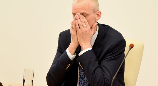 Мэр Юрмалы Трукснис ушел с должности; он признан виновным по делу о "липовой" командировке
