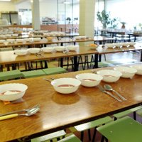 36 Rīgas skolām par 28 miljoniem eiro noslēgti jauni ēdināšanas pakalpojumu līgumi