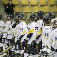 'Kurbads' hokejisti grūtā spēlē uzvar 'Zemgale'/LLU komandu