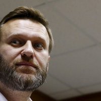 Московский суд отказался отправлять Навального в колонию