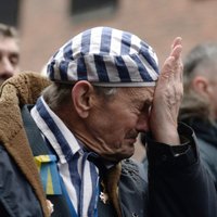 Video: 70 gadus pēc Aušvicas atbrīvošanas piemin miljoniem holokausta upuru
