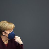 Merkele aicina pielikt 'nacionālus pūliņus' cīņā pret Covid-19
