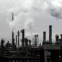 Ķīnas ķīmiskā rūpniecība piedzīvo strauju kritumu