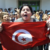 Tunisijā noslepkavots ietekmīgs opozīcijas pārstāvis; atbalstītāji iziet ielās