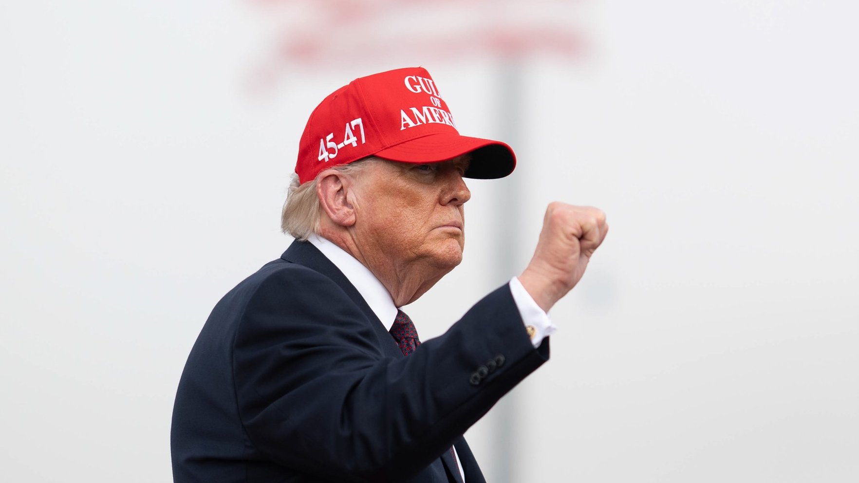 Sagrauts Irānas augstākais tilts, paziņo Tramps